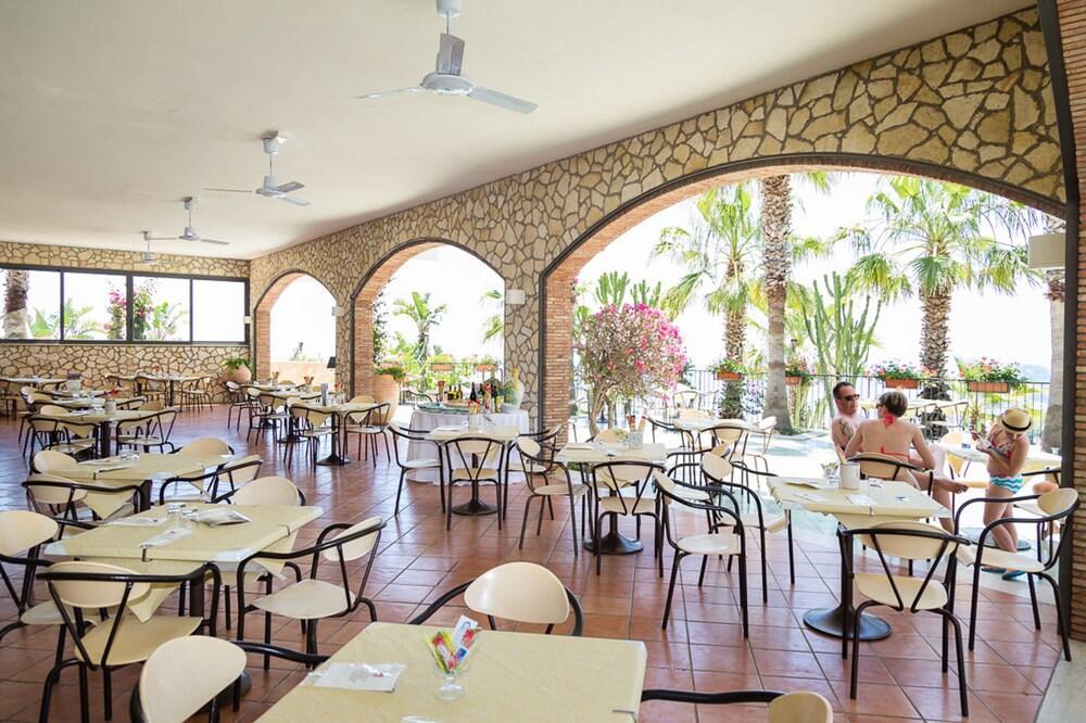 Hotel Le Terrazze يتوجاني المظهر الخارجي الصورة
