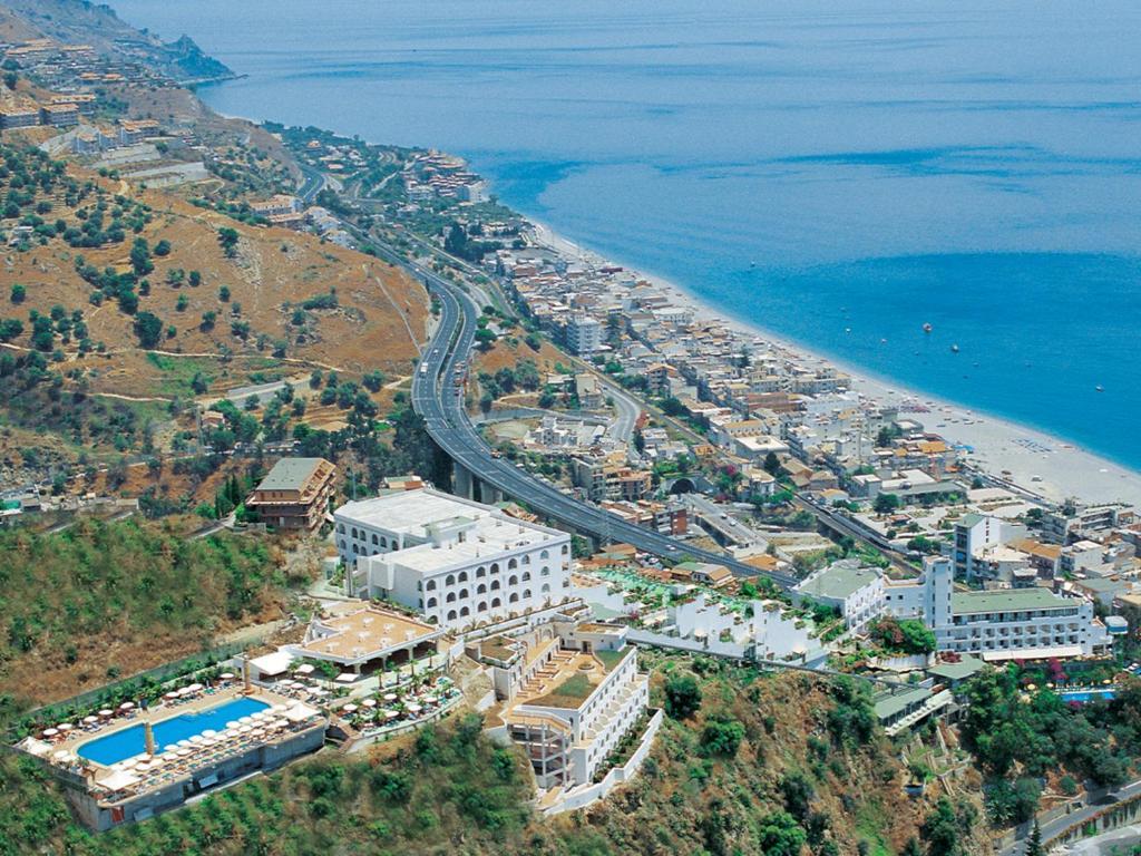 Hotel Le Terrazze يتوجاني المظهر الخارجي الصورة