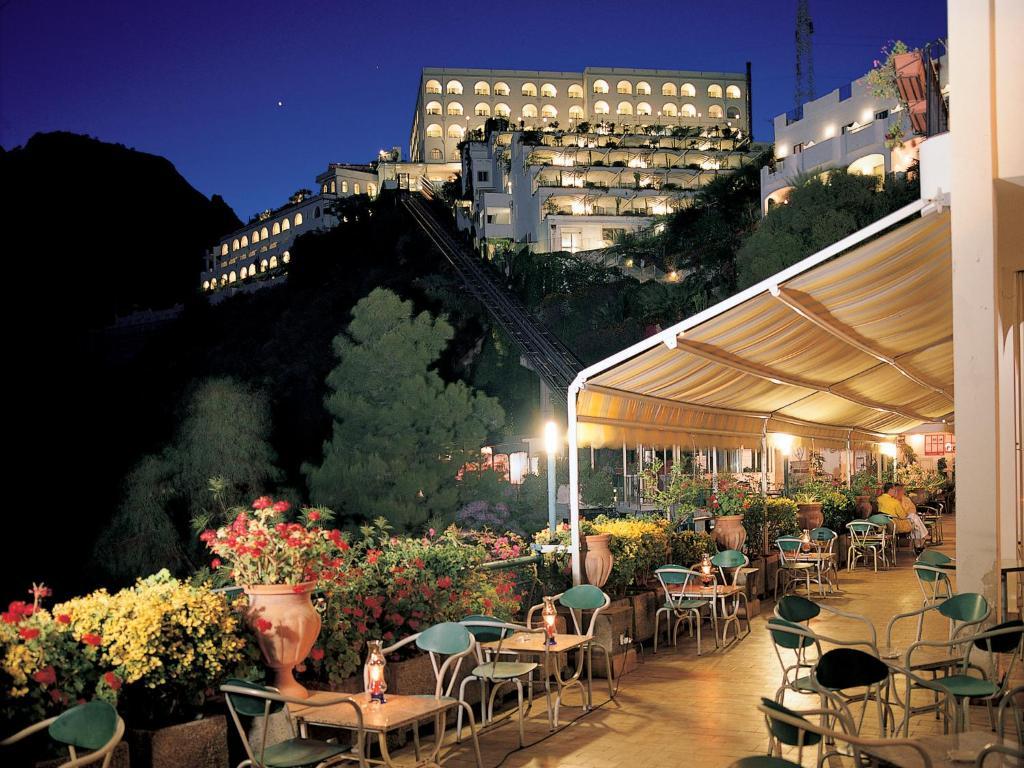 Hotel Le Terrazze يتوجاني المظهر الخارجي الصورة