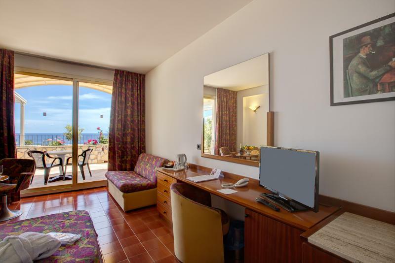 Hotel Le Terrazze يتوجاني المظهر الخارجي الصورة